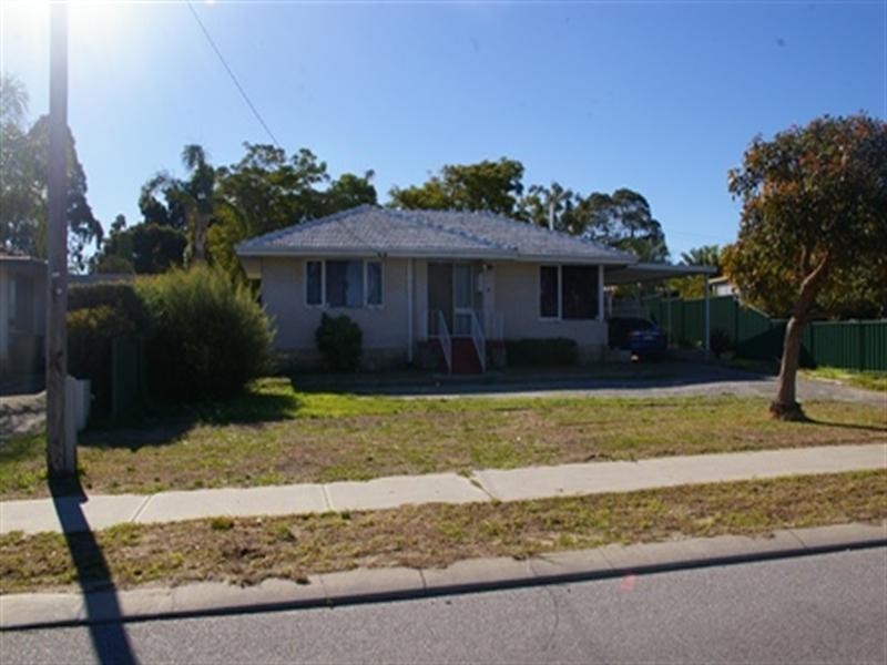 45 Montrose Avenue, Girrawheen WA 6064