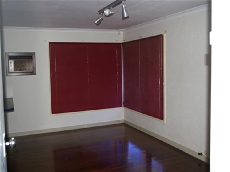 45 Montrose Avenue, Girrawheen WA 6064