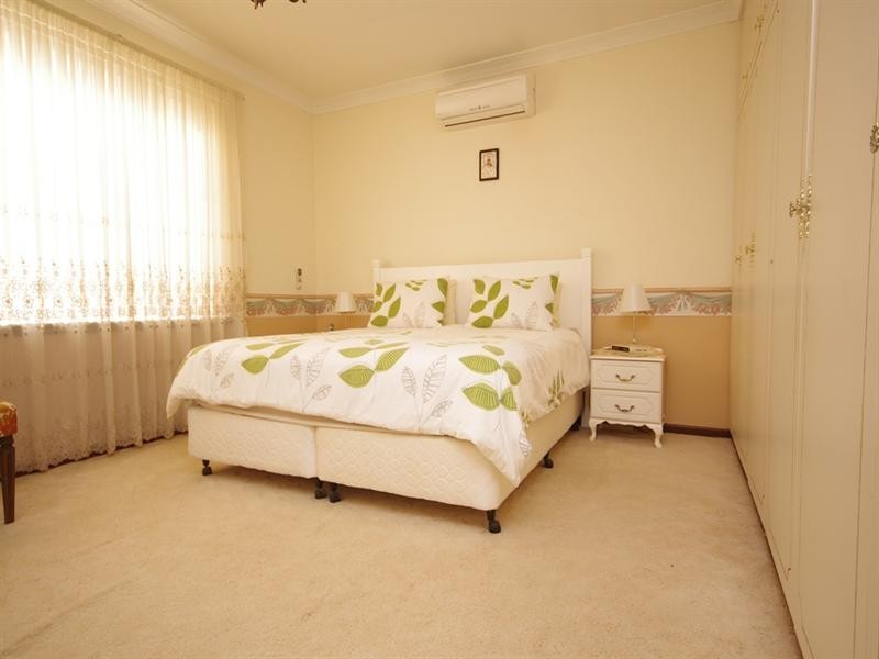 98 Homer Street, Dianella WA 6059