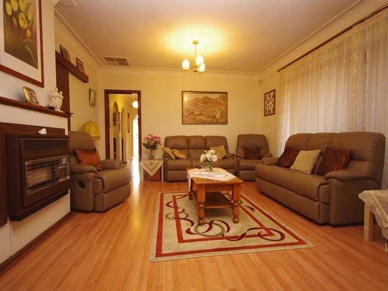 98 Homer Street, Dianella WA 6059