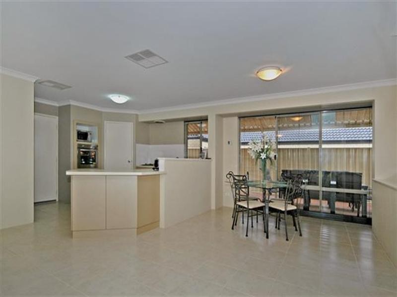 9 Hewlett Turn, Tapping WA 6065