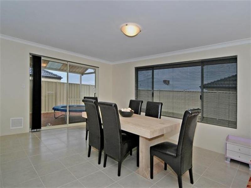 9 Hewlett Turn, Tapping WA 6065