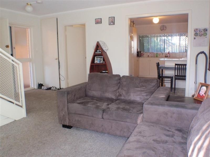 6b Casserley Avenue, Girrawheen WA 6064