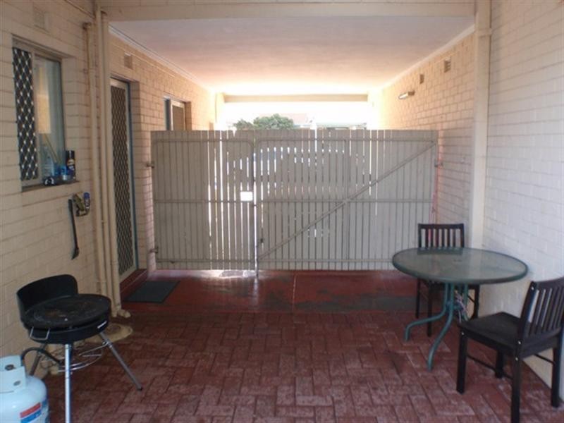 6b Casserley Avenue, Girrawheen WA 6064