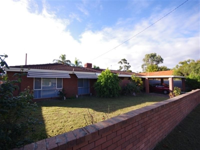 10 Bendix Way, Girrawheen WA 6064
