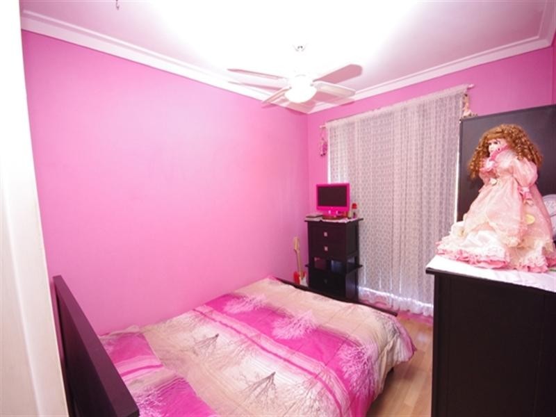 10 Bendix Way, Girrawheen WA 6064