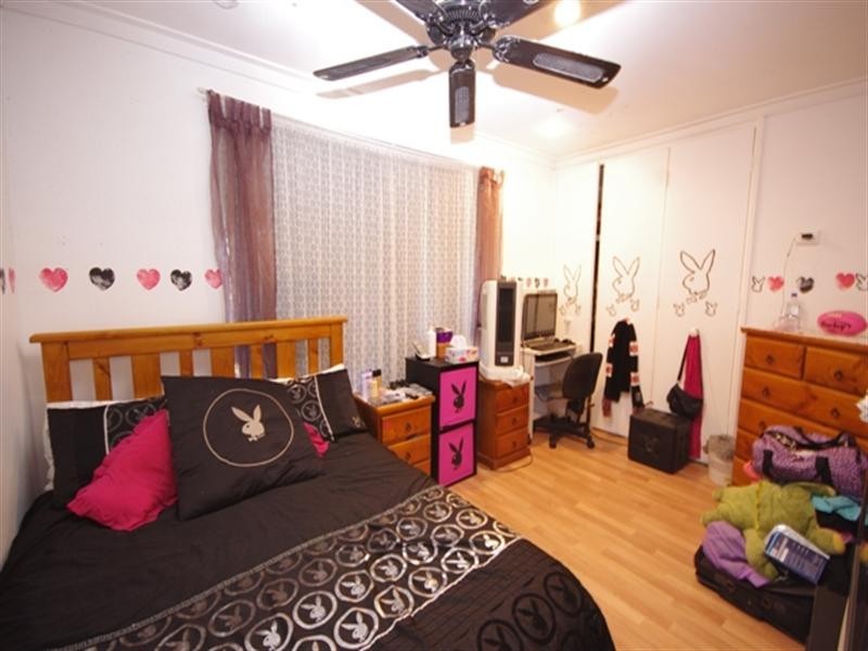 10 Bendix Way, Girrawheen WA 6064