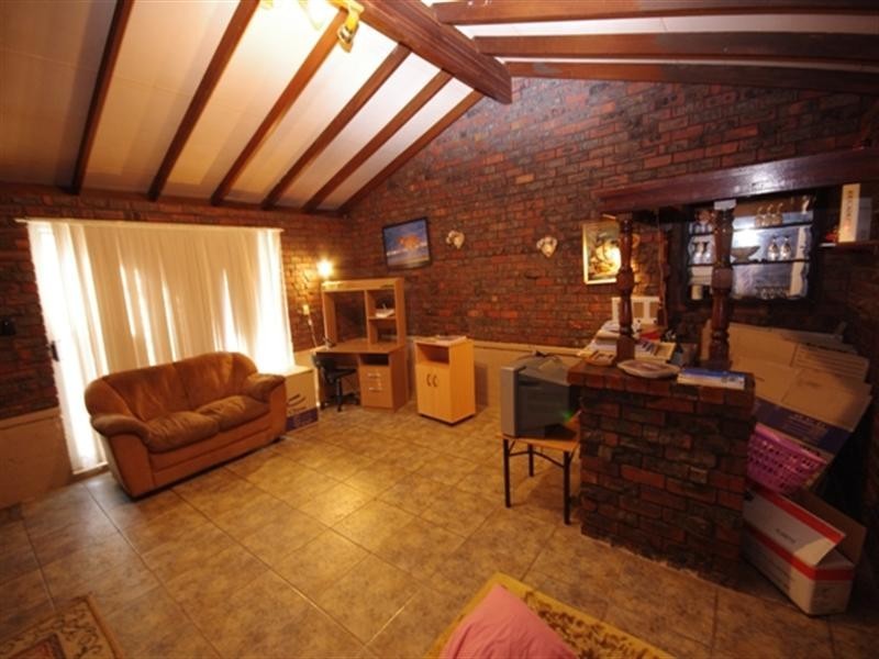 10 Bendix Way, Girrawheen WA 6064