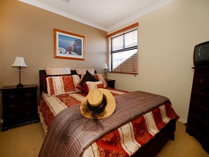 6 Leyte Lane, Dianella WA 6059