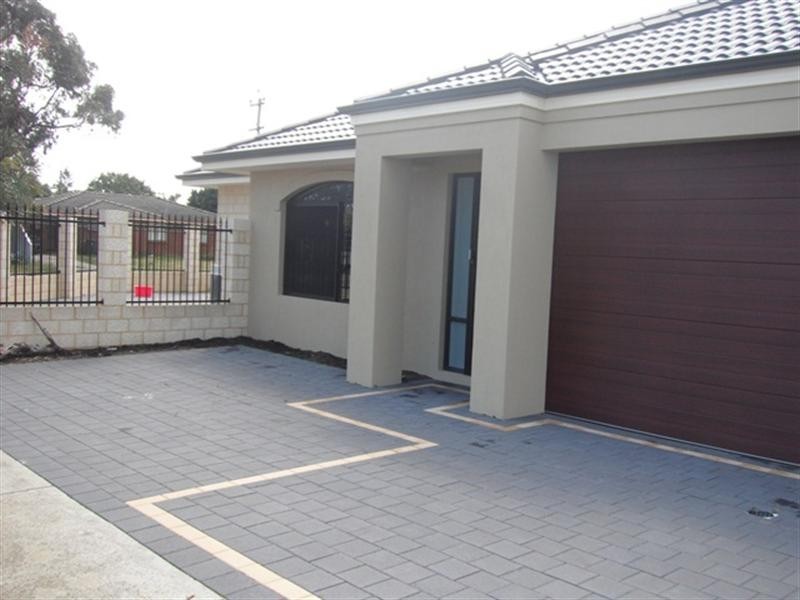 1 Gibb Crescent, Westminster WA 6061