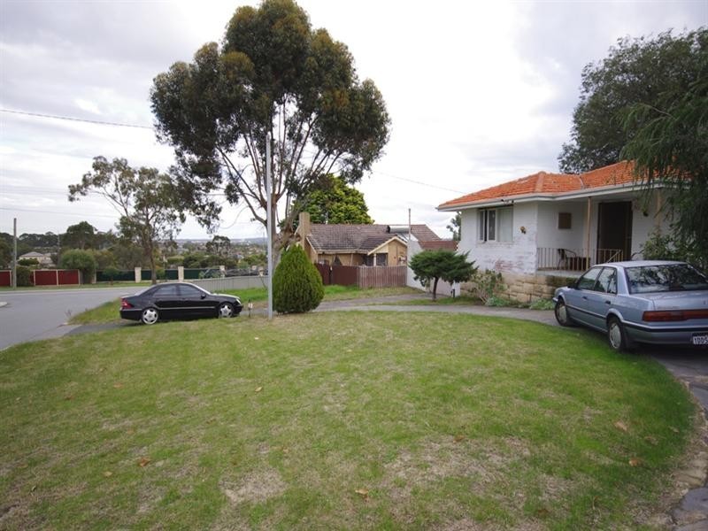 3 Chilgrove Way, Balga WA 6061