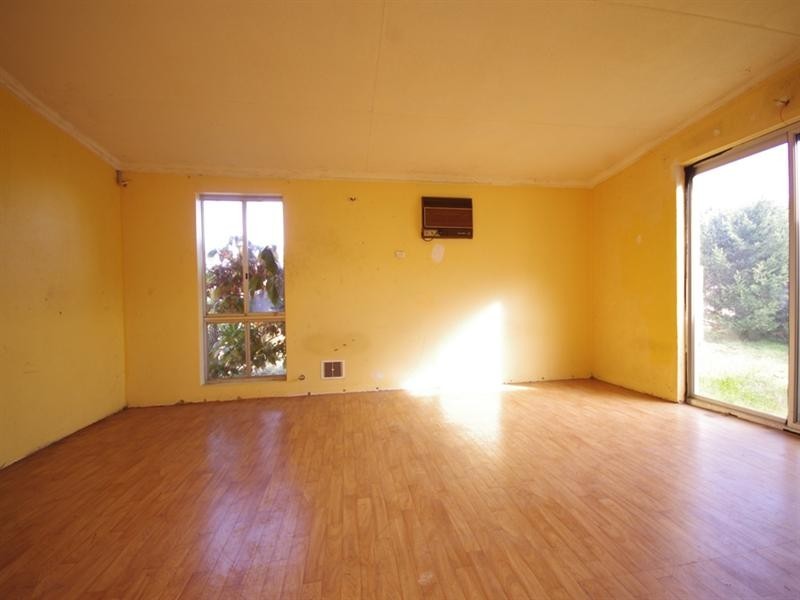 410 Flinders Street, Nollamara WA 6061