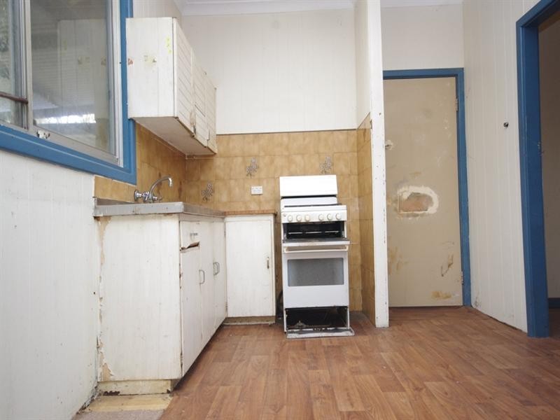 410 Flinders Street, Nollamara WA 6061