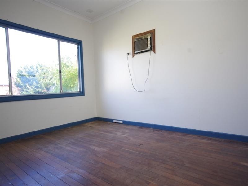 410 Flinders Street, Nollamara WA 6061