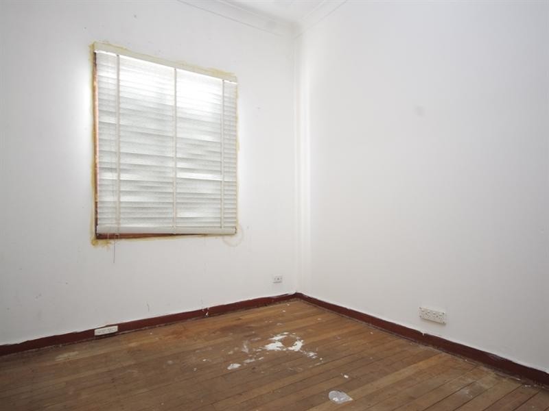 410 Flinders Street, Nollamara WA 6061