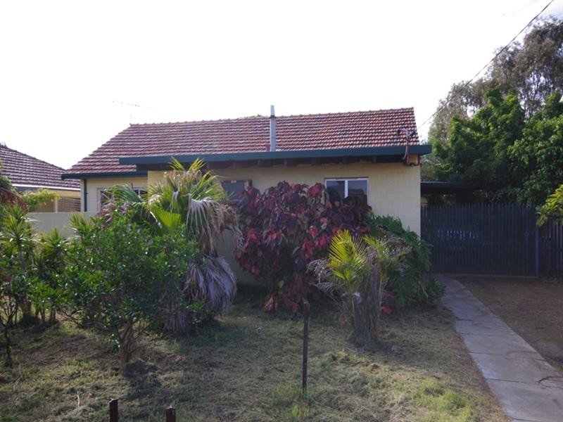 410 Flinders Street, Nollamara WA 6061