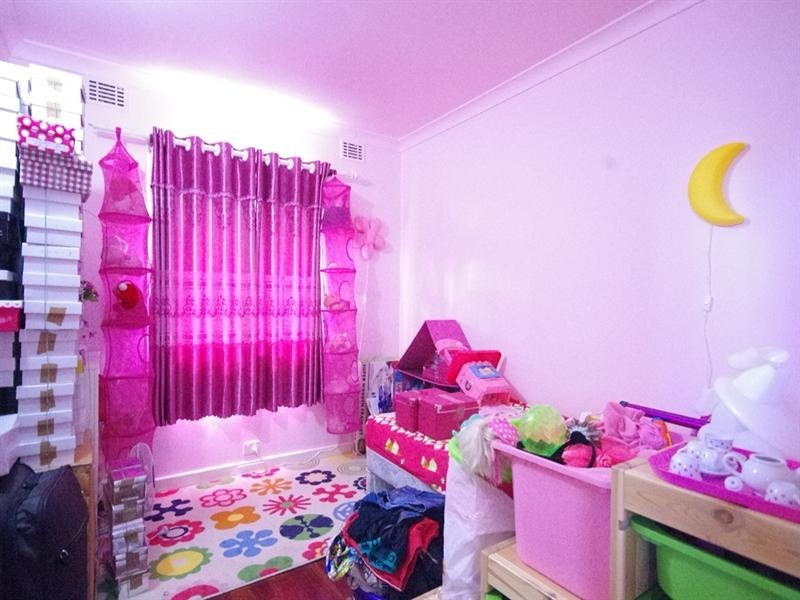 32 Denston Way, Girrawheen WA 6064