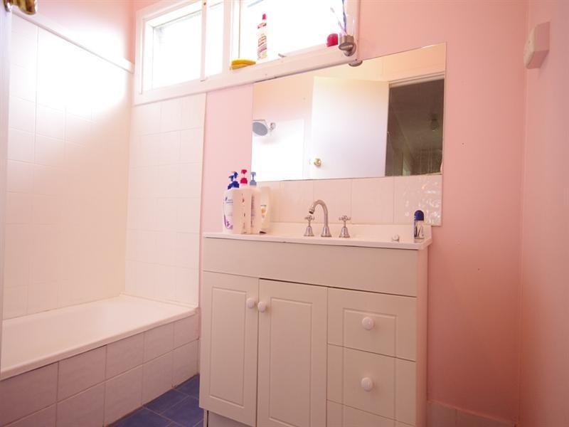 32 Denston Way, Girrawheen WA 6064