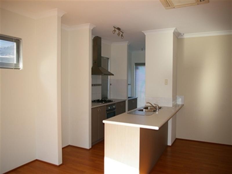 2D Modena Place, Balga WA 6061