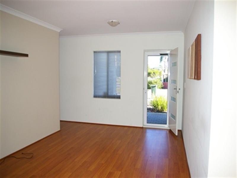 2D Modena Place, Balga WA 6061