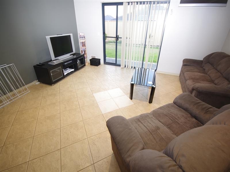 120 Elliot Road, Hocking WA 6065