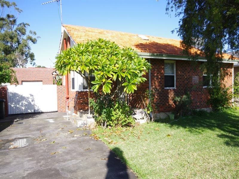 38 Culloton Crescent, Balga WA 6061