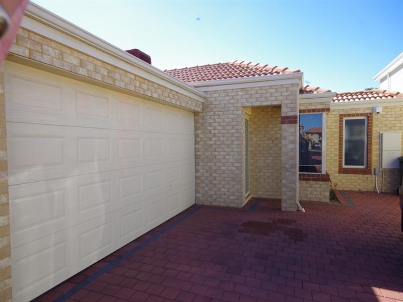 5D Oakney Avenue, Nollamara WA 6061