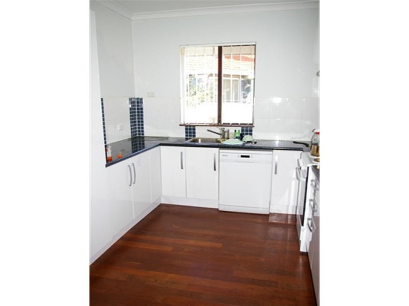 28 Felpham Street, Balga WA 6061