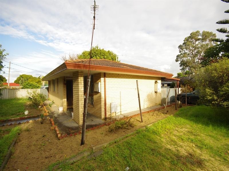 1 Whitehouse Drive, Koondoola WA 6064