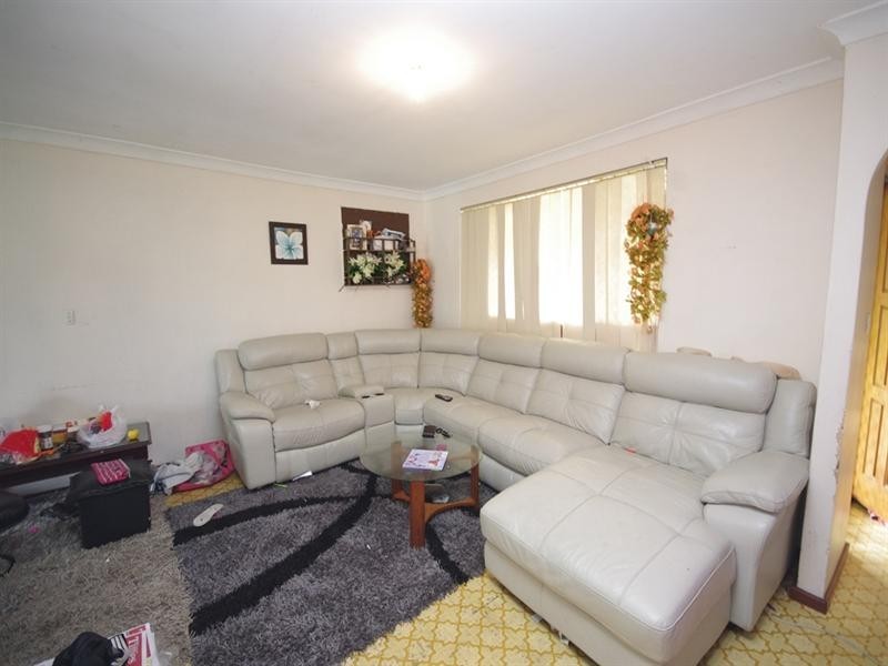 1 Whitehouse Drive, Koondoola WA 6064