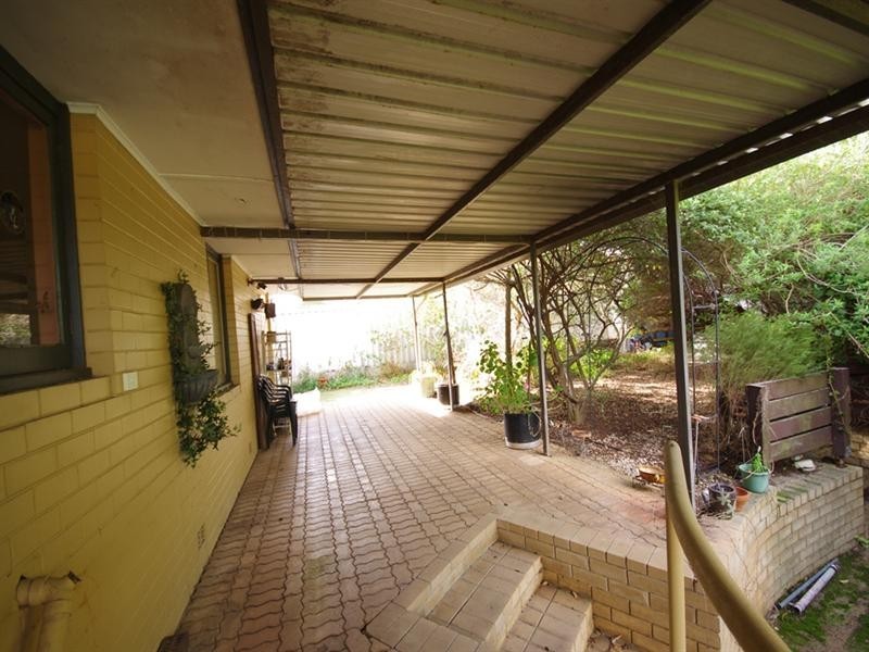 22 Denston Way, Girrawheen WA 6064