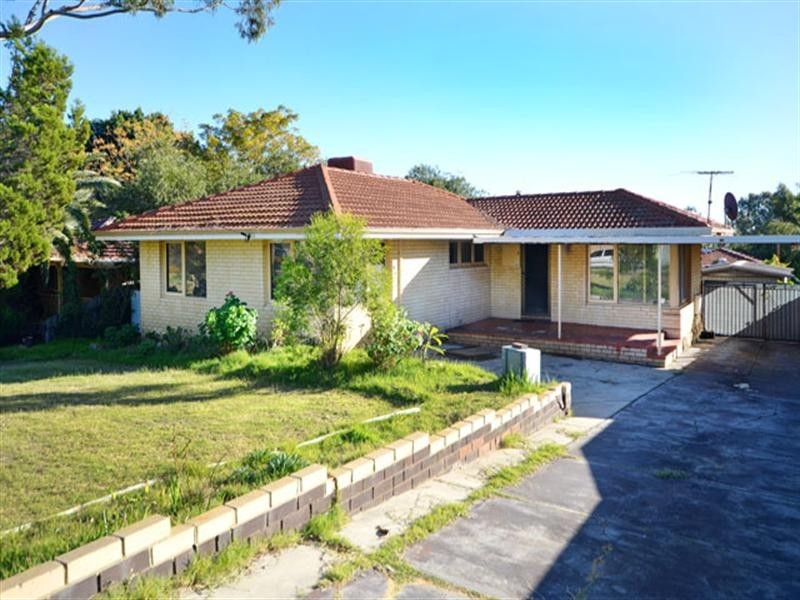 23 Harford Way, Girrawheen WA 6064