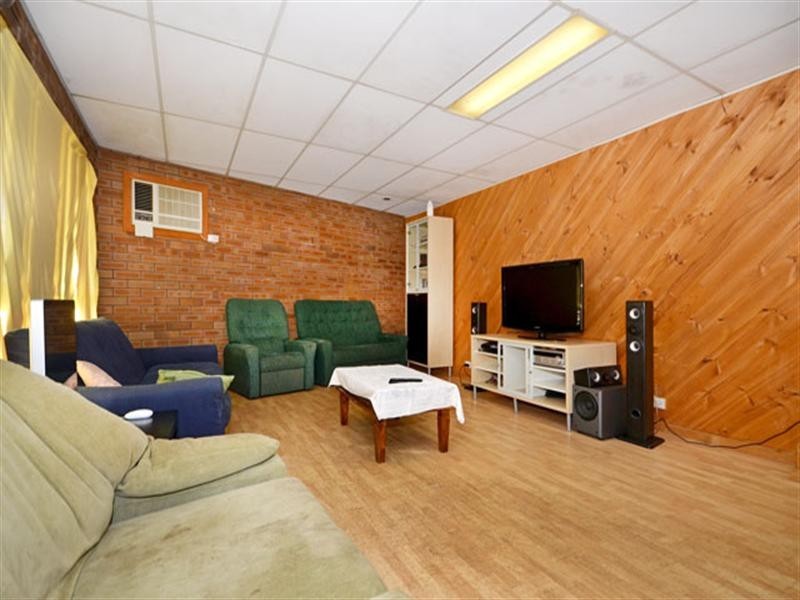 23 Harford Way, Girrawheen WA 6064