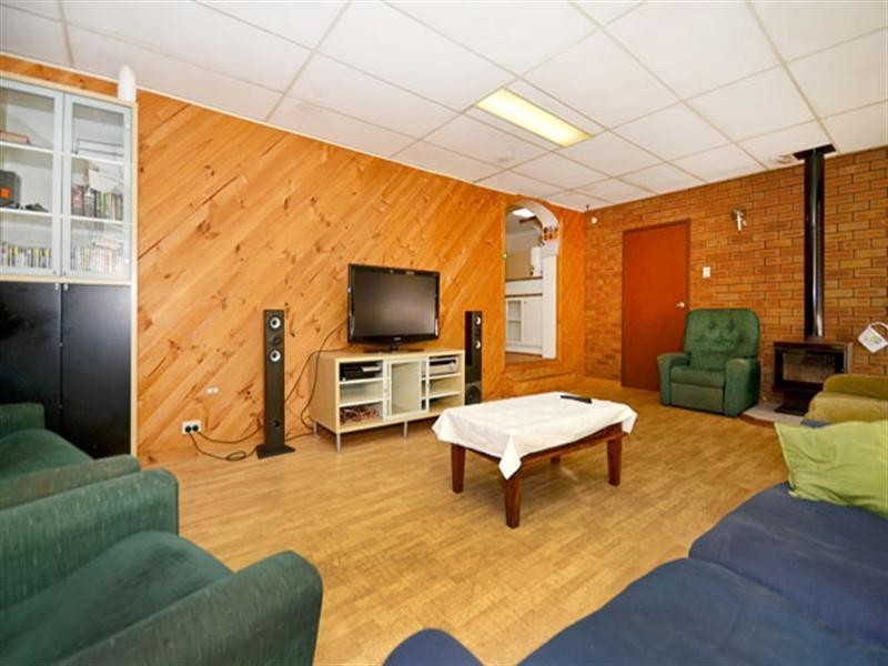 23 Harford Way, Girrawheen WA 6064