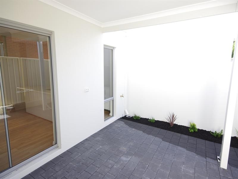 41b Curlington Crescent, Balga WA 6061