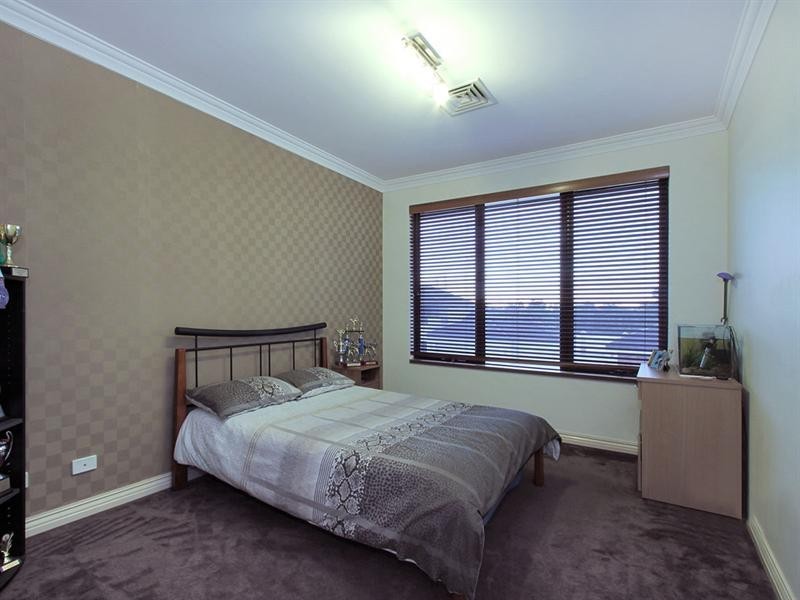18 Bencubbin Crescent, Dianella WA 6059