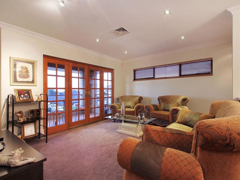 18 Bencubbin Crescent, Dianella WA 6059