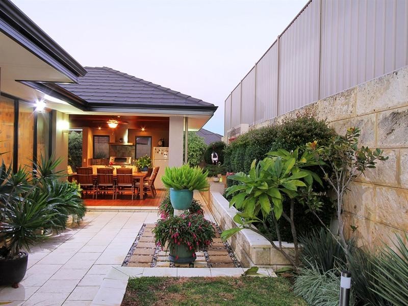 18 Bencubbin Crescent, Dianella WA 6059