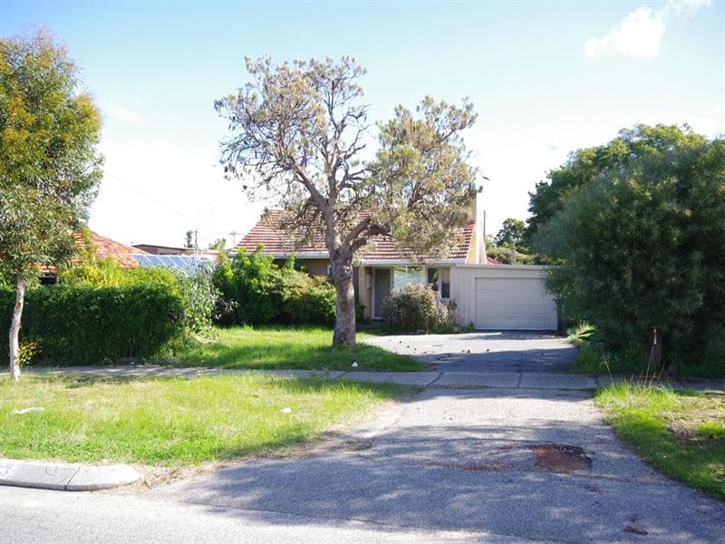 13 Newbury Street, Balga WA 6061