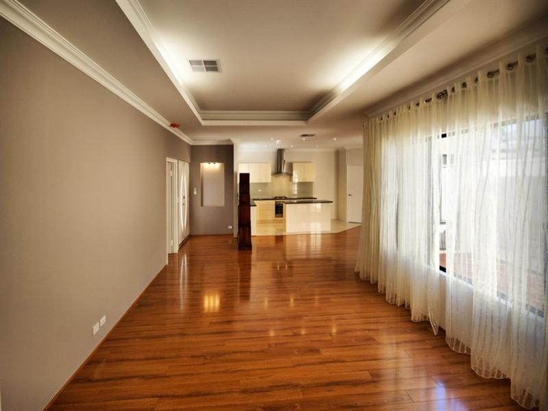 32a Mercer Way, Balga WA 6061