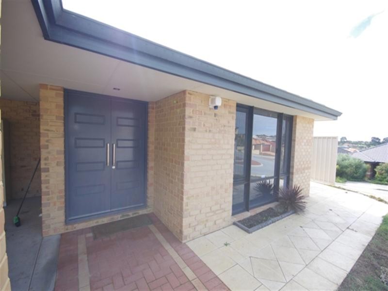 47 Hampton Road, Darch WA 6065