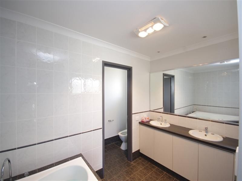 47 Hampton Road, Darch WA 6065