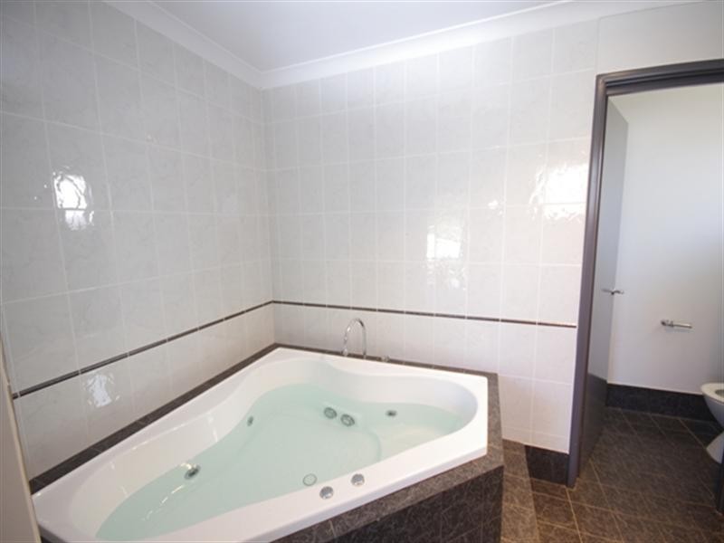 47 Hampton Road, Darch WA 6065