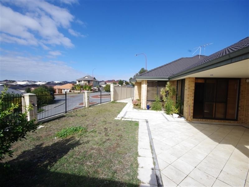 47 Hampton Road, Darch WA 6065