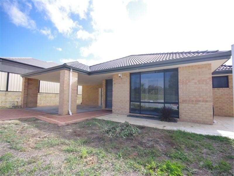 47 Hampton Road, Darch WA 6065