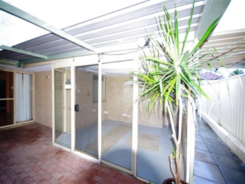 22 Chestnut Grove, Mirrabooka WA 6061