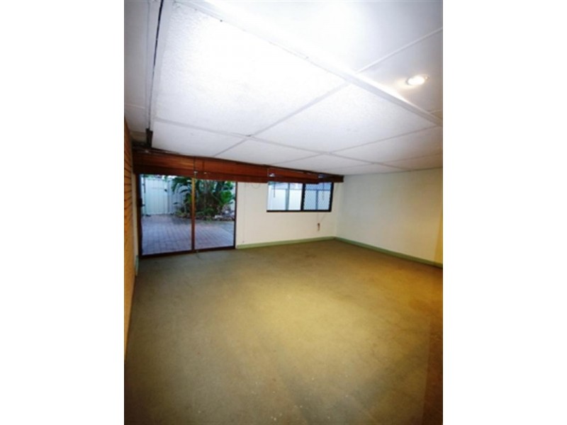 22 Chestnut Grove, Mirrabooka WA 6061