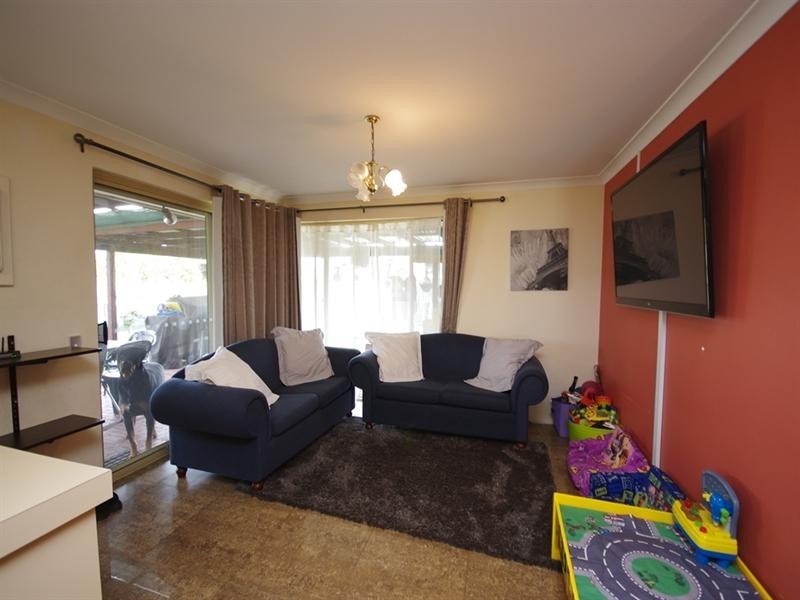 64 Dampier Loop, Mirrabooka WA 6061