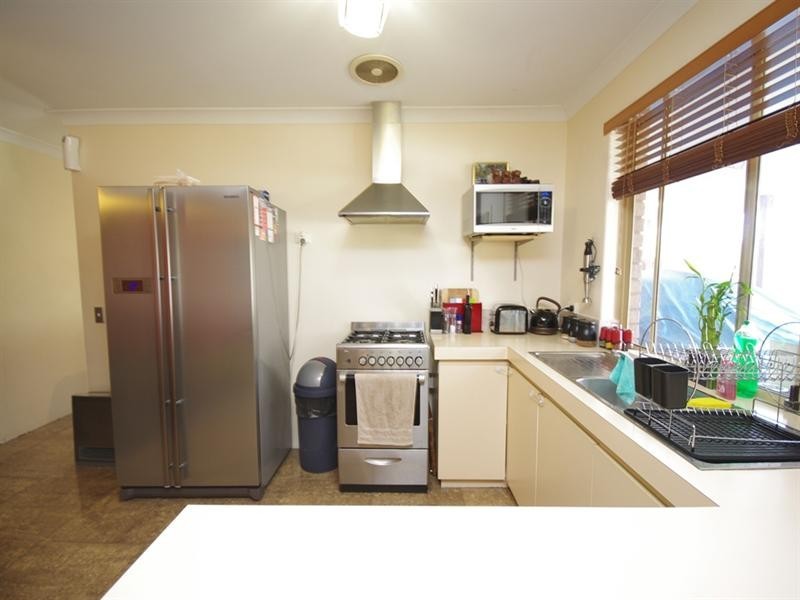 64 Dampier Loop, Mirrabooka WA 6061