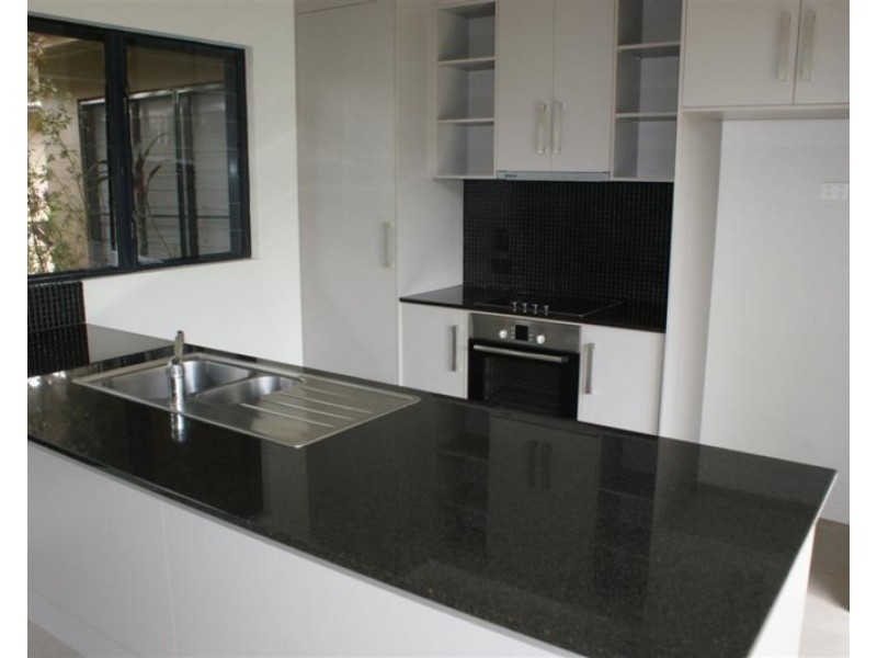 2/34 Mariner Drive, South Mission QLD 4852